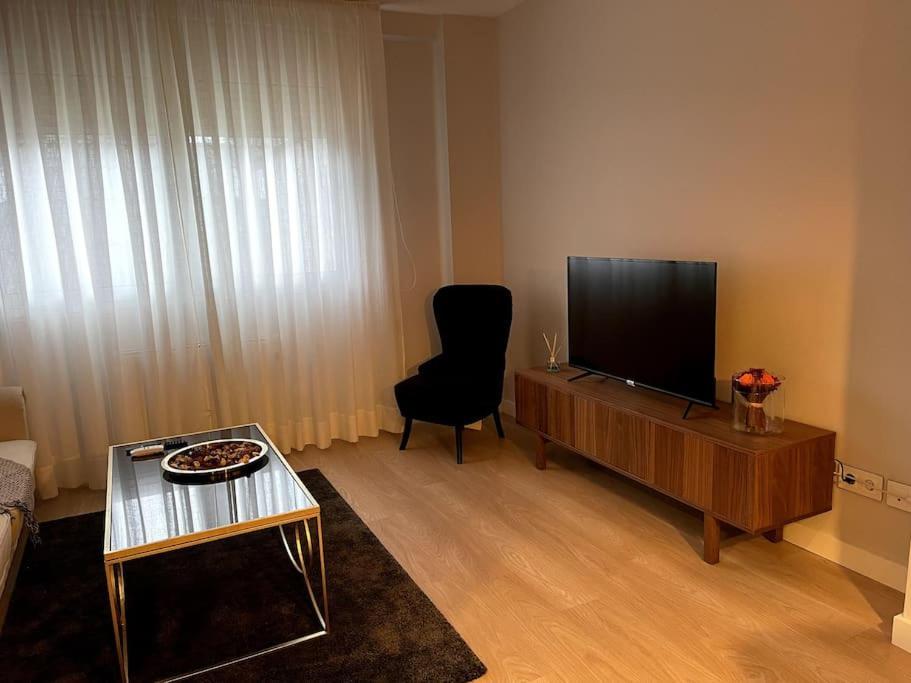 Ferienwohnung Piso En El Centro De Ferrol Recien Reformado. Exterior foto